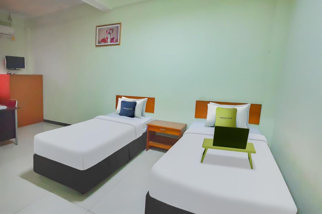 Urbanview Hotel Bartu Moh Toha Bandung By Reddoorz Dış mekan fotoğraf