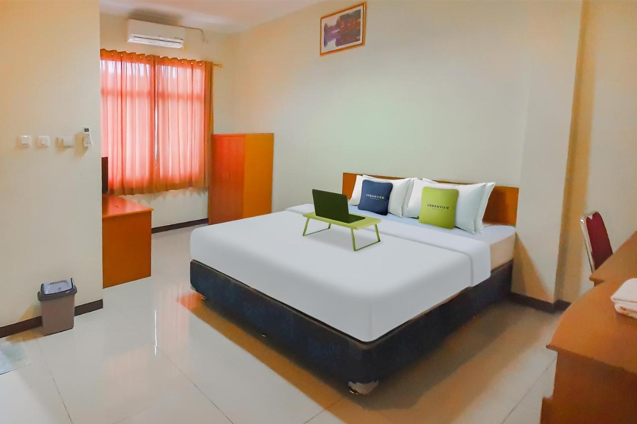 Urbanview Hotel Bartu Moh Toha Bandung By Reddoorz Dış mekan fotoğraf